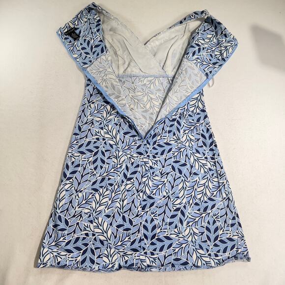 Bay Studio Mini Dress Sz 8 Blue White Floral Back Zip Pleat Detail Resort Cruise - Picture 10 of 11